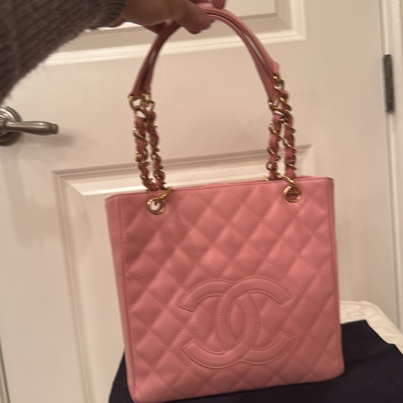 Chanel CC pink quilted Caviar petite shopping Tote GHW - Picture 2 of 6